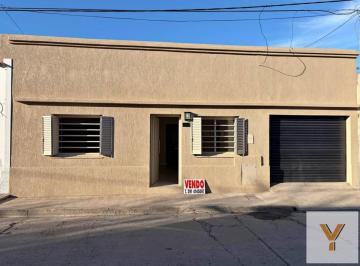Casa · 100m² · 3 Ambientes · Casa en Venta - 2 Dorm. 1 Baño - 115 m - Bahia Blanca