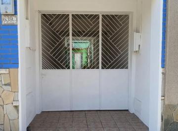 Casa · 72m² · 4 Ambientes · 2 Cocheras · Venta Casa 1 Dorm + Gje + Apto en Centro de Rivera