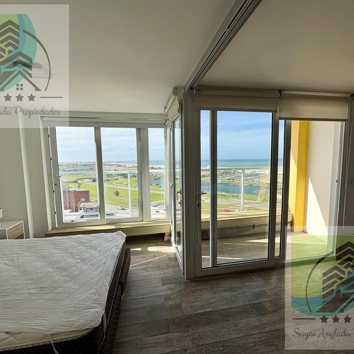 Departamento tipo loft 50m² en Punta Mogotes con cochera y vistas al mar