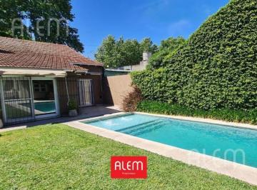 Casa · 138m² · 3 Ambientes · 1 Cochera · Casa en Venta en Lomas de Zamora Oeste