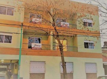 Departamento de 2 ambientes, Lomas de Zamora · Pet Friendly y Cochera Cubierta