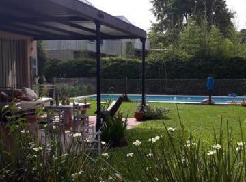 Casa · 120m² · 4 Ambientes · Rio Turbio 300 Diciembre /enero/febrero