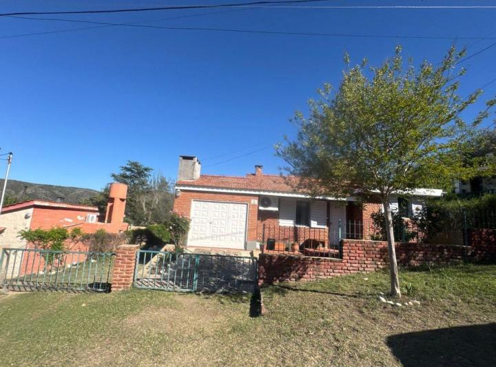 Casa · 207m² · 5 Ambientes · 1 Cochera