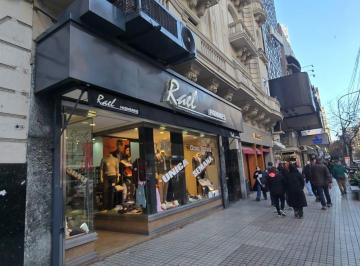 Local comercial · 227m² · Local de 8 m de Frente Sobre Av Rivadavia a m de Acoyte