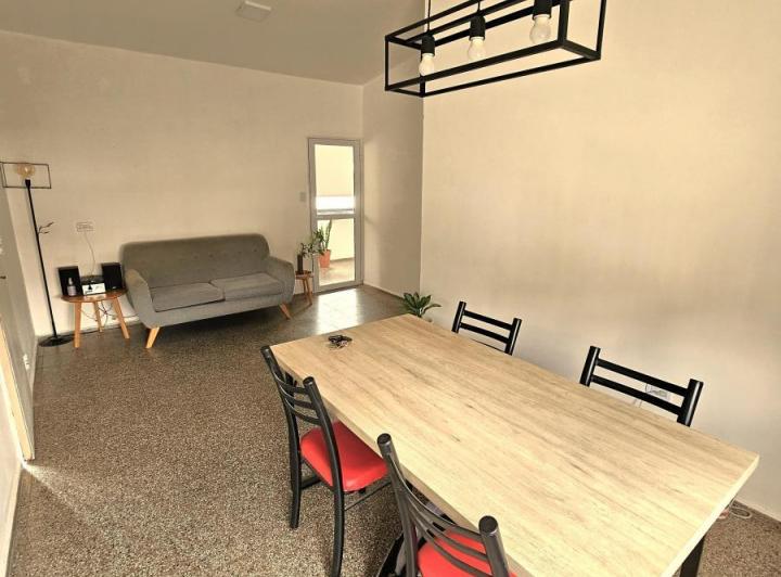 Departamento · 64m² · 5 Ambientes · 1 Cochera