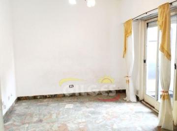 Departamento · 32m² · 2 Ambientes · Venta Departamento 2 Ambientes en Ramos Mejía Buen Estado Céntrico