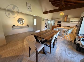 Casa · 200m² · 4 Ambientes · 2 Cocheras · Oprtunidad I Venta I Casa 4 Amb I Las Prunas