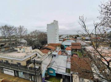 Departamento · 47m² · 2 Ambientes · 1 Cochera · Dos Amb. Coc. Comed. Cochera. Baulera. Luz