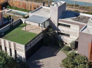 Casa · 380m² · 7 Ambientes · 3 Cocheras · B° La Morada - Villa Allende 2 Dorm. + Dependencia Pileta Quincho