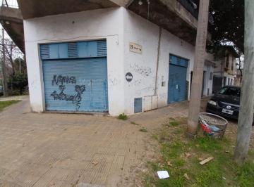 Bodega-Galpón · 90m² · Galpón de 90 m² en Esquina
