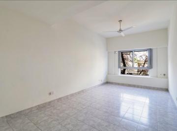 Departamento · 52m² · 3 Ambientes · Departamento en Venta 3 Ambientes Flores Muy Luminoso