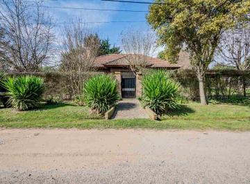 Casa · 157m² · 3 Ambientes · 1 Cochera · Venta Casa 3 Amb + Quinco y Pileta en El Cazador