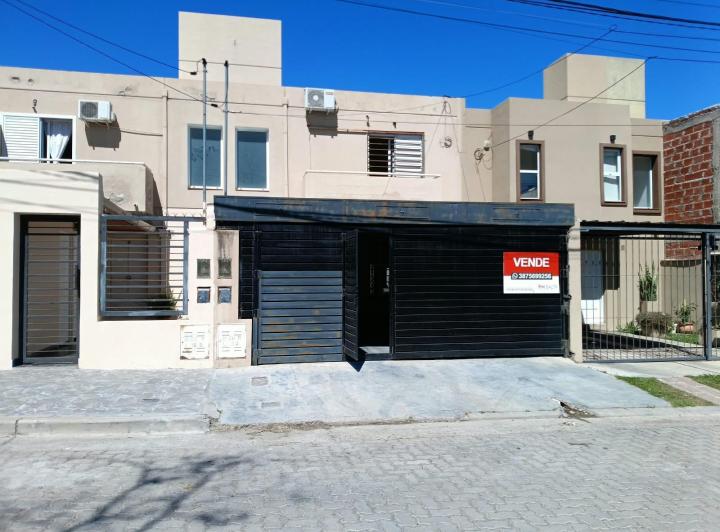 Casa · 85m² · 3 Ambientes · 1 Cochera
