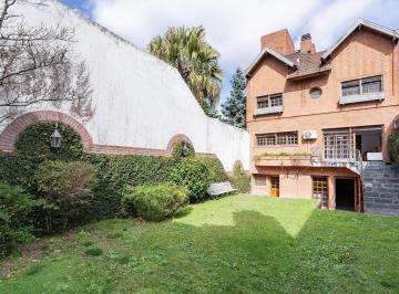 Casa · 439m² · 6 Ambientes · 8 Cocheras · Casa Lote Propio 6 Ambientes 6 Cocheras Villa Urquiza