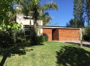 Casa · 1500m² · 5 Ambientes · Casa en Venta Country Septiembre Barrio Privado Escobar