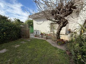Casa · 120m² · 4 Ambientes · 1 Cochera · Casa en Venta - Olivos Golf - Vicente López - 3 Dorm.