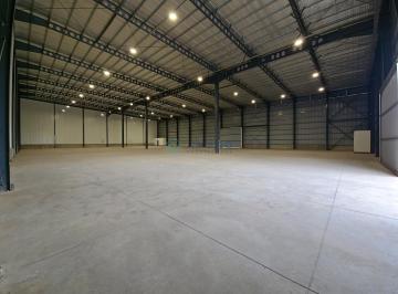 Bodega-Galpón · 2164m² · 2 Ambientes · 3 Cocheras · Alquiler · Nave Industrial · 2164 m² · Alvear