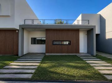 Casa de 3 ambientes, Ituzaingó · Complejo Cerrado en Venta, Constancia Leloir