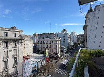 Departamento de 3 ambientes, Balvanera · Balvanera Excelente Piso 3 Ambientes con Dependencias Corrientes Al 2400