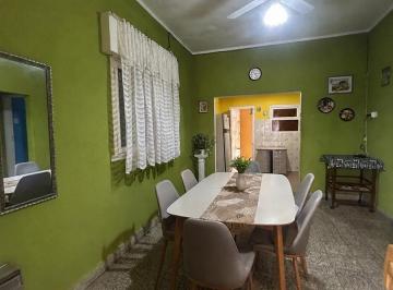 Casa · 110m² · 4 Ambientes · 1 Cochera · Casa en Venta en Santa Teresita