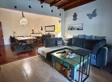 Casa · 122m² · 3 Ambientes · 2 Cocheras · Venta Casa San Isidro 3 Amb Pileta Nuevo Precio