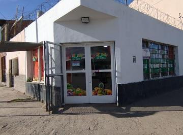 Casa de 4 ambientes, Neuquén · Propiedad con Local Comercial, Unidades de Renta y Potencial de Desarrollo en Altura