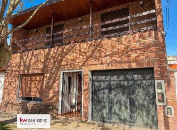 Casa · 182m² · 4 Ambientes · 1 Cochera · Casa en Venta en Munro I 4 Ambientes I Cochera I Patio | Jardín | Quincho | Balcón y Terraza.