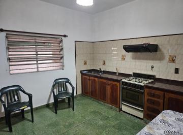 PH · 200m² · 4 Ambientes · PH 4 Amb con Fondo y PH 3 Amb 1er Piso U$s 90.000
