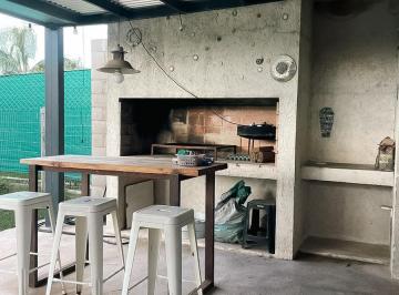 Casa · 166m² · 4 Ambientes · 2 Cocheras · Dúplex en Venta de 3 Dorm. con 2 Cocheras - Siete Soles