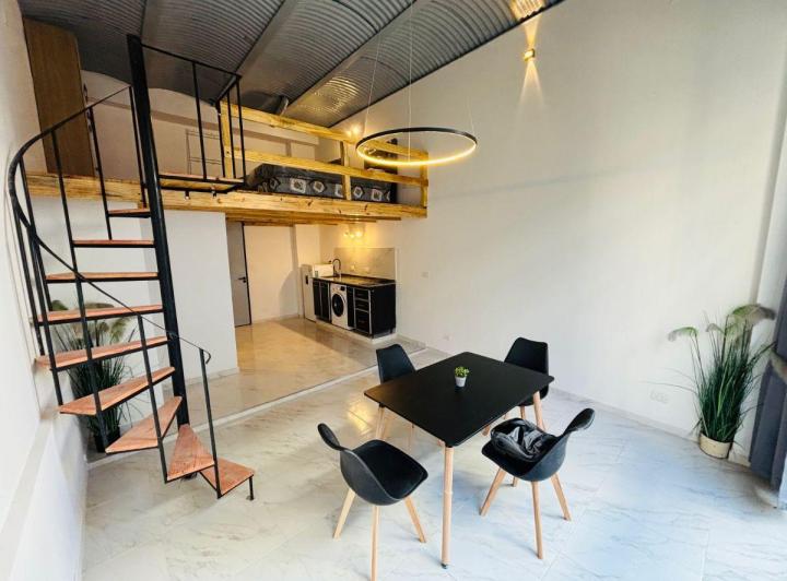 Se Vende un Agradable Departamento Tipo Loft Refaccionado a Nuevo - San Nicolas