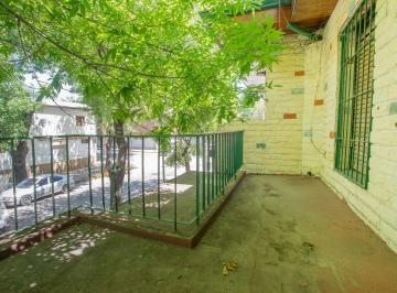 PH · 125m² · 4 Ambientes · 1 Cochera · PH Tipo Casa 4 Amb Cochera Patio Parrilla Barracas