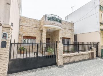 Casa · 192m² · 6 Ambientes · 1 Cochera · Casa 6 Amb Terraza, Jdin, Villa Martelli