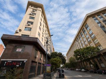 Oficina comercial · 100m² · 6 Ambientes · Oficina en Alquiler