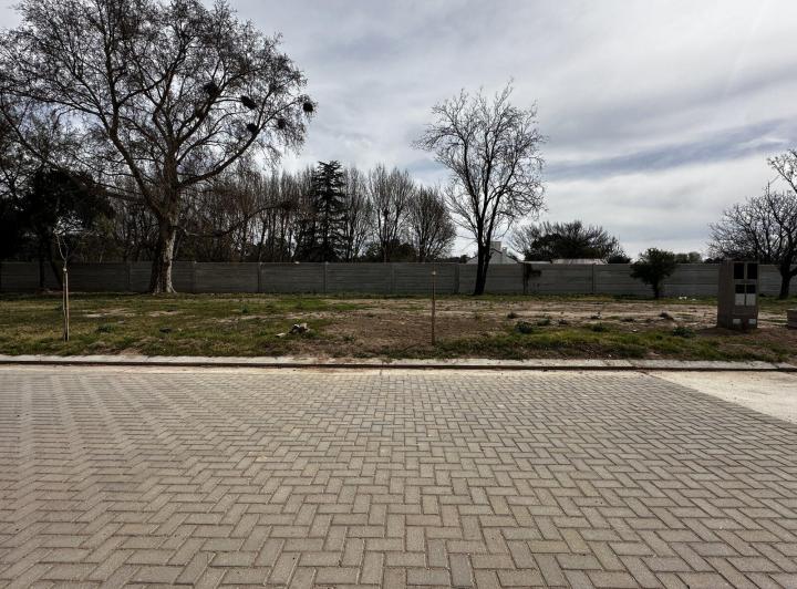 Terreno · 360m²