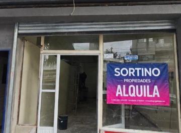 Local comercial , Lomas de Zamora · Amplio Local en Alquiler a m de La Estacion - Vergara Al 1400