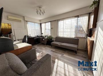 Casa · 124m² · 3 Ambientes · 1 Cochera · Casa en Planta Alta + Cochera + Consultorio o Depto