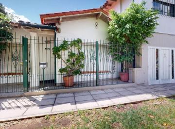 Casa · 165m² · 5 Ambientes · 1 Cochera · Venta Casa 5 Ambientes en Vicente Lopez