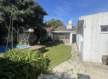 Casa · 105m² · 4 Ambientes · 2 Cocheras · Villa Adelina, Casa en Venta 4 Ambientes