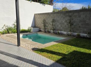 Casa de 4 ambientes, San Isidro · Luminoso Duplex a Estrenar