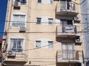 Departamento de 2 ambientes, La Matanza · Dto. de 2 Amb. a m de Av de Mayo.