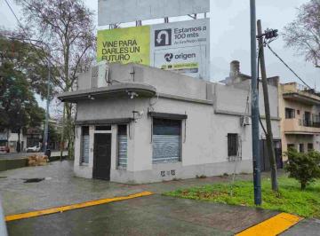 Local comercial · 276m² · 1 Cochera · Local en Venta Parque Avellaneda Apto Desarrolllo
