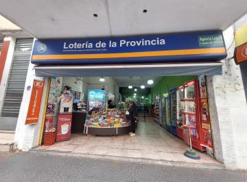 Local comercial · 5 Ambientes · Local Comercial + Departamento en Venta| Pleno Centro