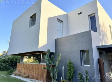 Casa · 270m² · 7 Ambientes · 2 Cocheras · Alquiler Temporal Casa - Barrio Privado Santa Silvina / Pilar