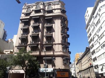 Oficina comercial · 200m² · 8 Ambientes · Oficina en Alquiler en Santa Fe y Montevideo, Recoleta. Edificio Antiguo