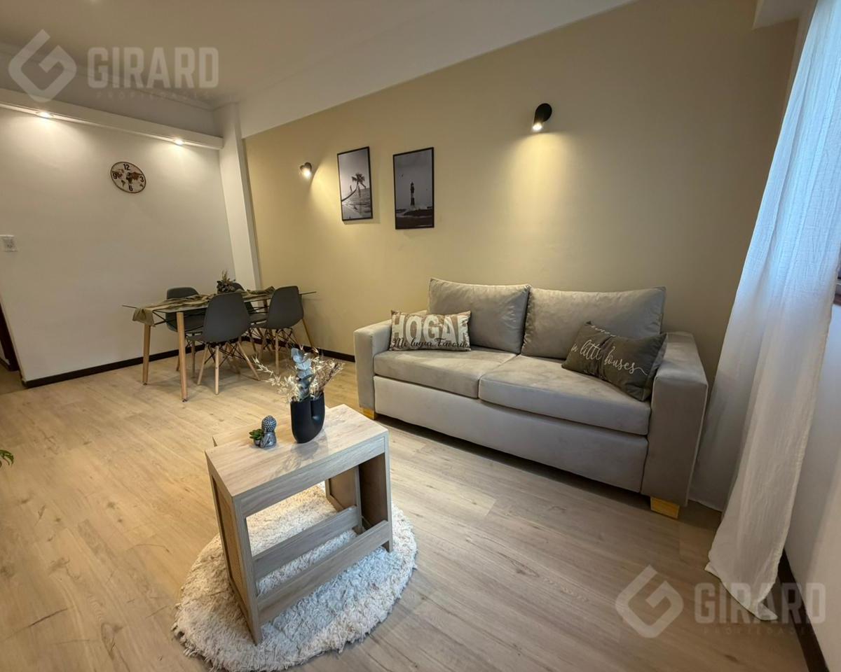 Venta de departamento de 2 ambientes ubicado en zona Plaza Colón