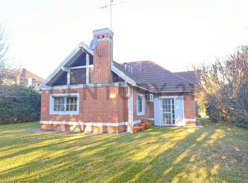Casa · 124m² · 4 Ambientes · 2 Cocheras · Venta Casa de 4 Ambientes Solar del Bosque - Canning