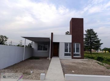 Casa · 100m² · 3 Ambientes · 1 Cochera · Casa en Alquiler en Bº Portales del Tala - Alta Gracia