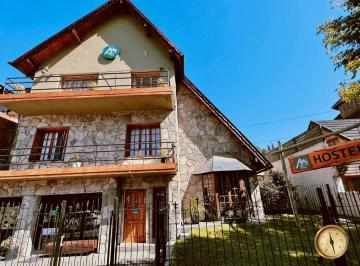 Hotel · 400m² · 6 Ambientes · Hostel Boutique - 400 m² en Lote de 540 m² - Av Koessler 1500 - Centro