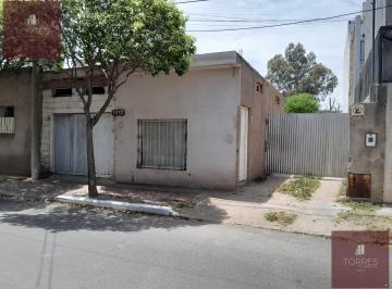 Local comercial · 60m² · 1 Ambiente · 2 Cocheras · Local en San Luis