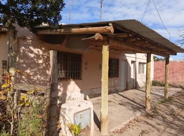 Casa de 2 ambientes, Cuadro Nacional · Casa - Propiedad